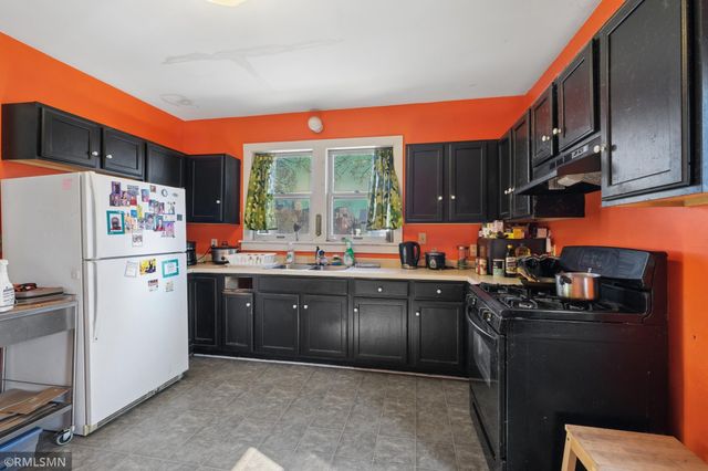 2203 Chicago Avenue, Minneapolis, MN 55404