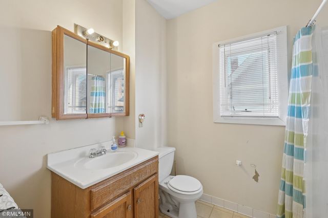 2203 Chicago Avenue, Minneapolis, MN 55404