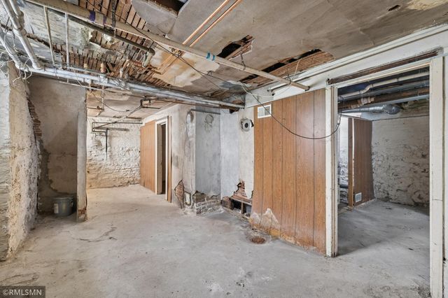 2203 Chicago Avenue, Minneapolis, MN 55404