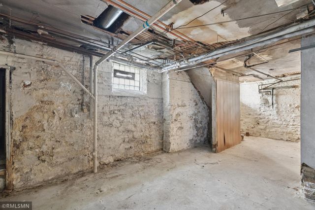 2203 Chicago Avenue, Minneapolis, MN 55404