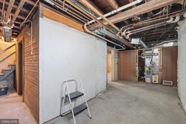 2203 Chicago Avenue, Minneapolis, MN 55404