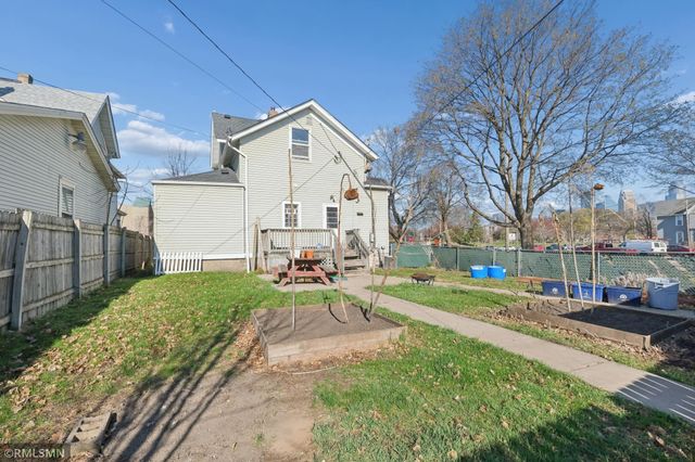 2203 Chicago Avenue, Minneapolis, MN 55404