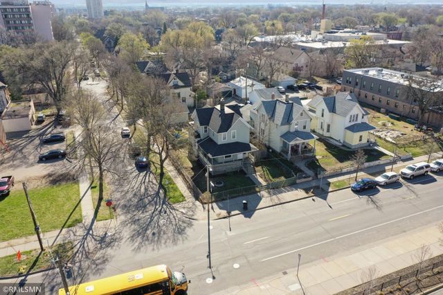 2203 Chicago Avenue, Minneapolis, MN 55404