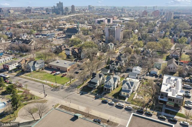 2203 Chicago Avenue, Minneapolis, MN 55404