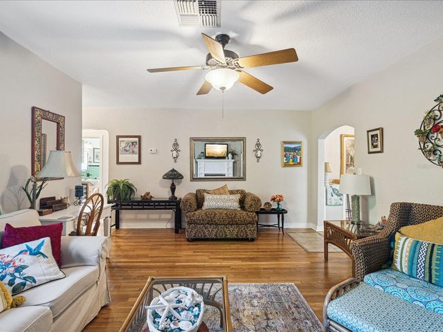 5638 VIRGINIA AVENUE, New Port Richey, FL 34652