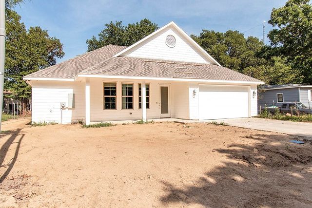 212 Navajo Trail, West Tawakoni, TX 75474