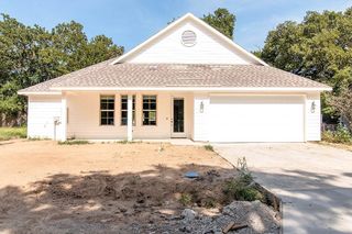212 Navajo Trail, West Tawakoni, TX 75474