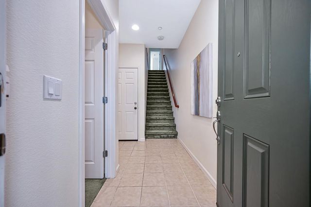 1606 Hudson Cir, Lincoln, CA 95648