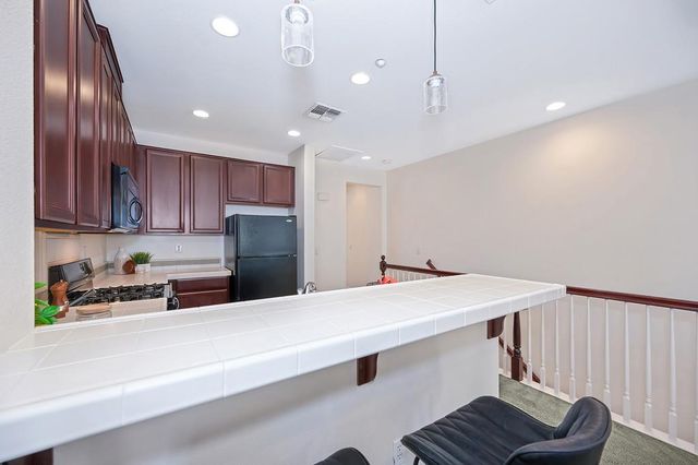 1606 Hudson Cir, Lincoln, CA 95648