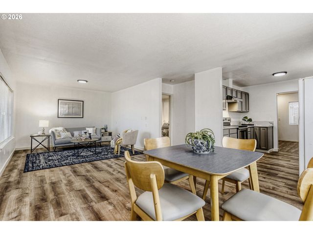 9002 Ne PRESCOTT St, Portland, OR 97220