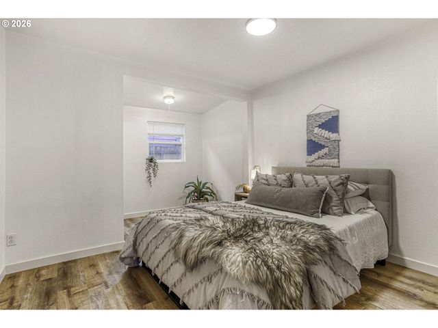 9002 Ne PRESCOTT St, Portland, OR 97220