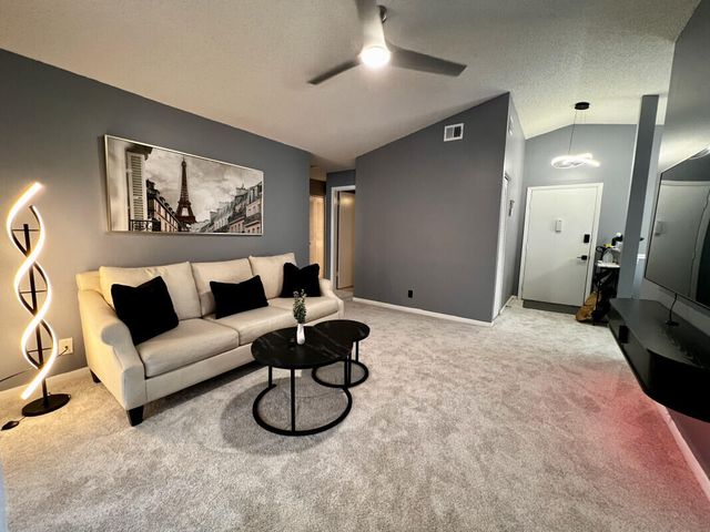 6540 Chasewood Drive F, Jupiter, FL 33458