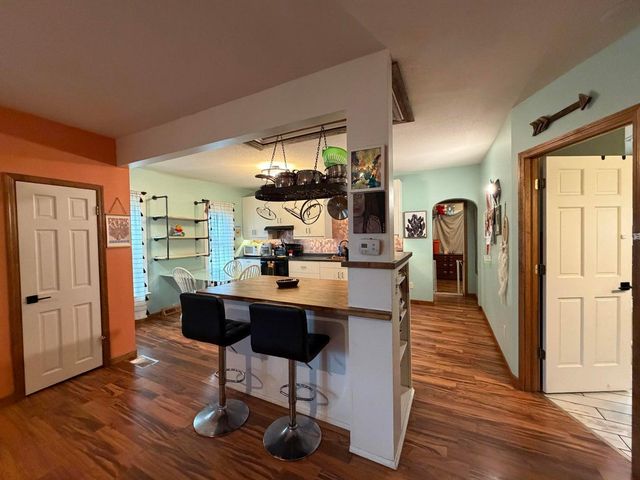 912 S Oak Street, La Crescent, MN 55947