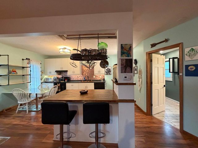 912 S Oak Street, La Crescent, MN 55947