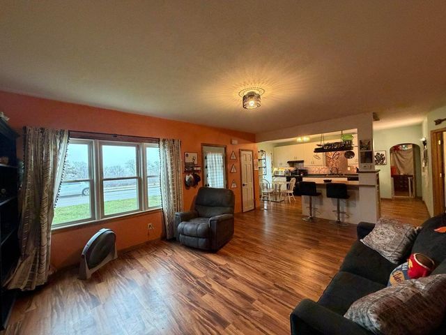 912 S Oak Street, La Crescent, MN 55947