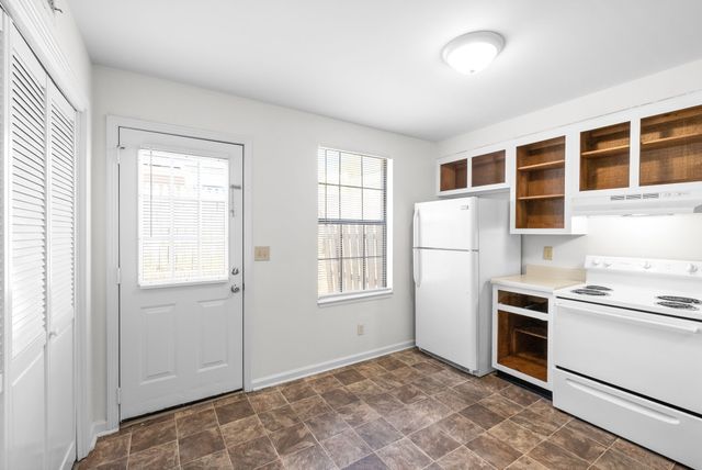 1500 W Knollwood Cir Apt C, Clarksville, TN 37043