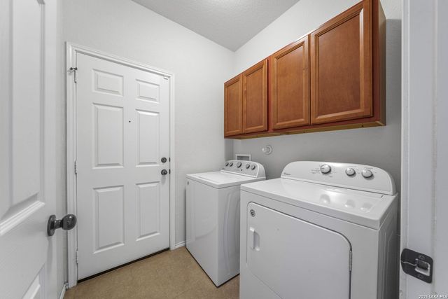 9523 Bent Tree Hollow, Converse, TX 78109
