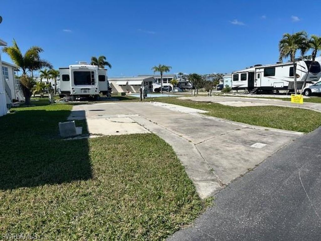 19681 Summerlin Rd. C-359, FORT MYERS, FL 33908 — photo 2