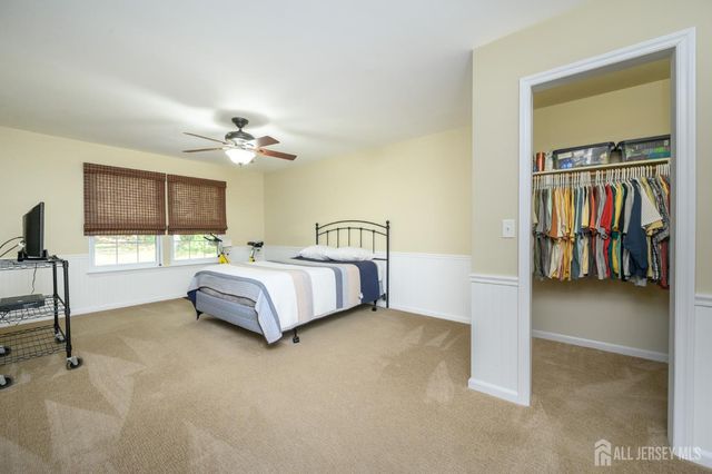 804 Violet Lane, Jackson, NJ 08527