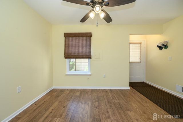 804 Violet Lane, Jackson, NJ 08527