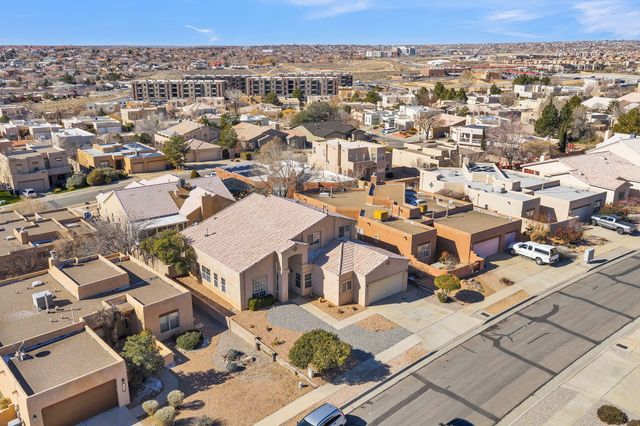 10909 Cascada Azul Place NW, Albuquerque, NM 87114