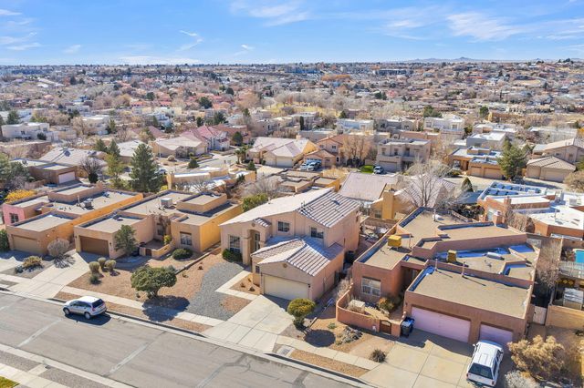 10909 Cascada Azul Place NW, Albuquerque, NM 87114