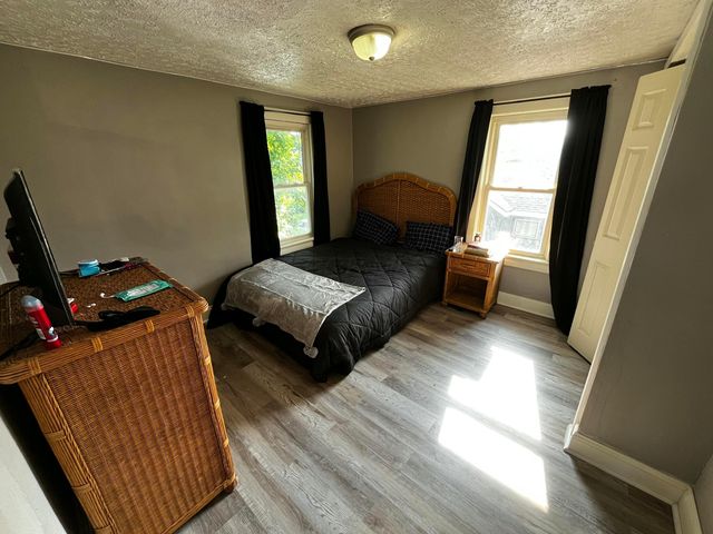 1337 E 21st Avenue, Columbus, OH 43211
