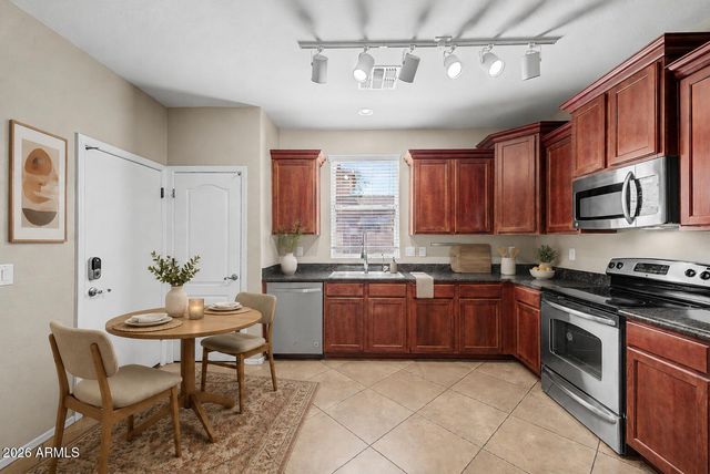 4215 E MILKY Way, Gilbert, AZ 85295