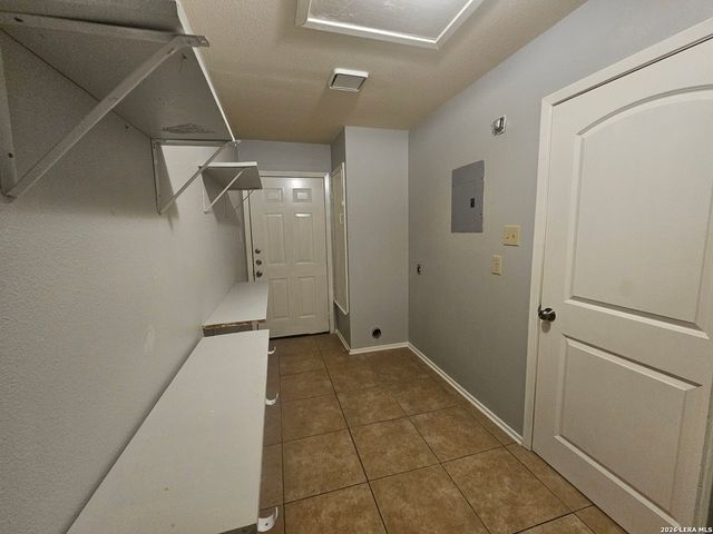 4755 CASA ORO ST, San Antonio, TX 78233