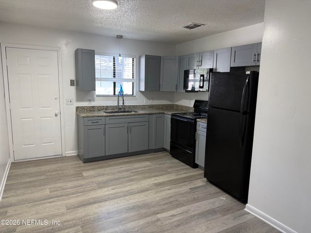 5243 WESTCHASE Court 4, Jacksonville, FL 32210