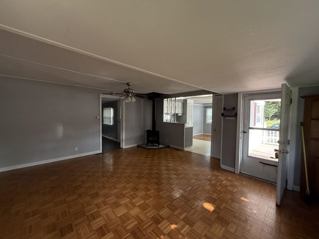 19 Kings Row, Epsom, NH 03234