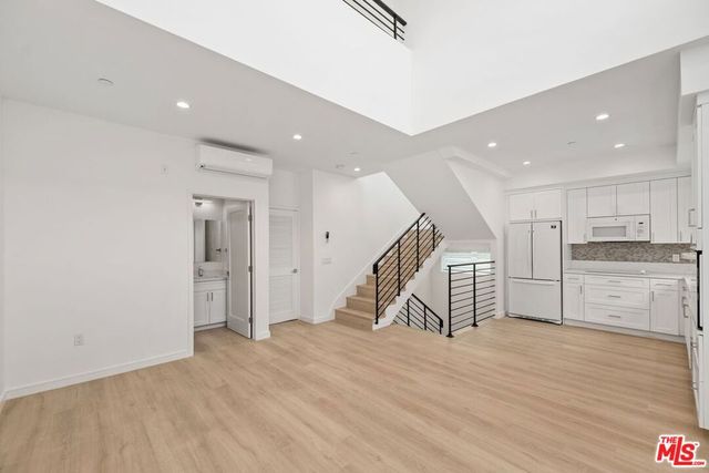 1187 Crenshaw Boulevard 1-8, Los Angeles, CA 90019