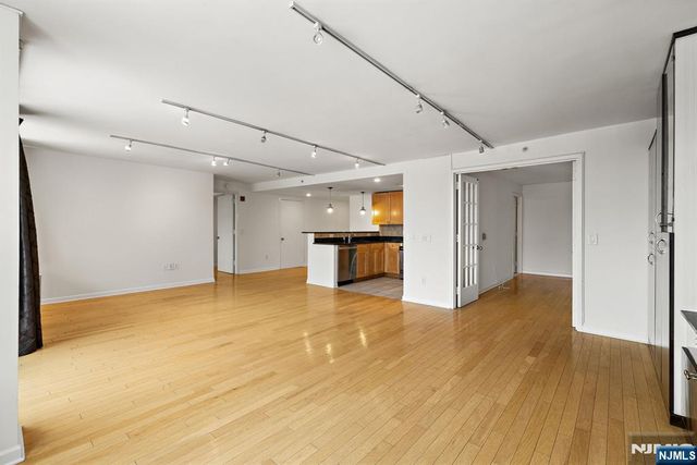 700 Grove Street 9M, Jersey City, NJ 07310