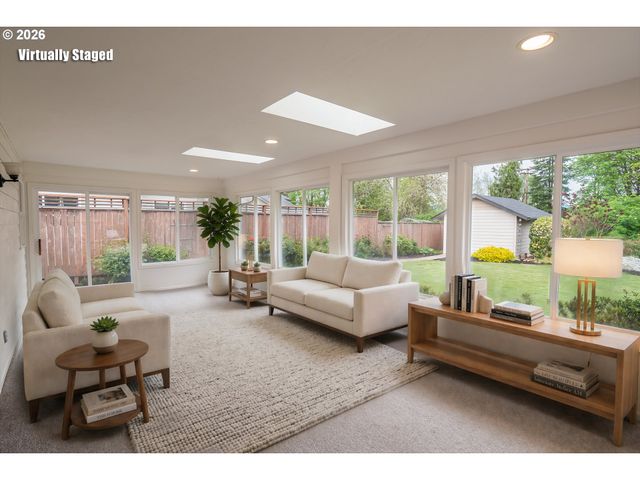 4347 WENDOVER St, Eugene, OR 97404