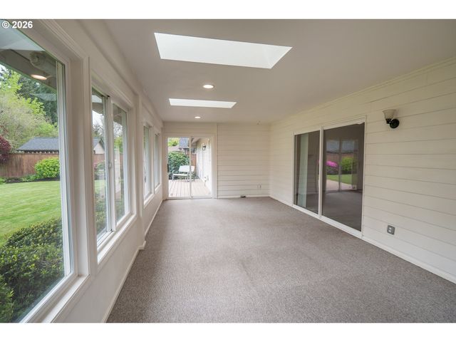 4347 WENDOVER St, Eugene, OR 97404