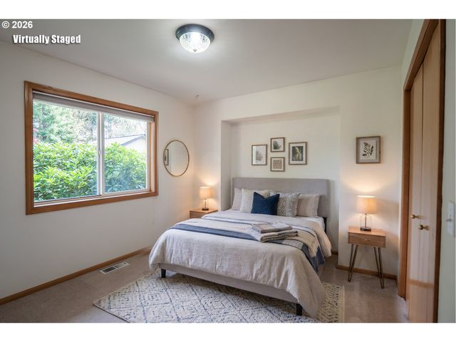 4347 WENDOVER St, Eugene, OR 97404