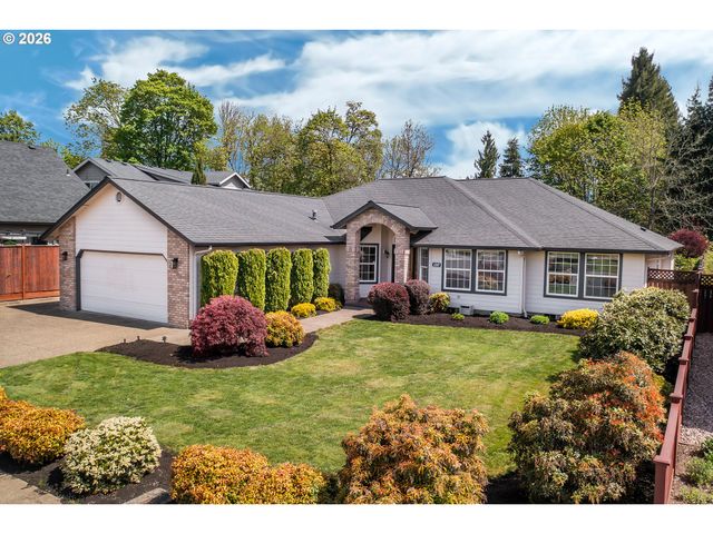 4347 WENDOVER St, Eugene, OR 97404