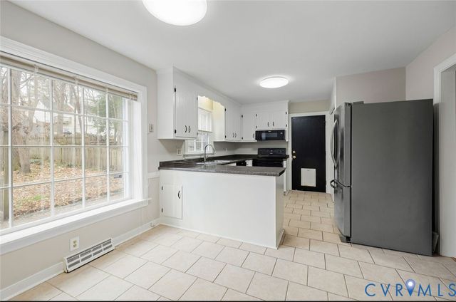 4324 Round Hill Dr, Chesterfield, VA 23832