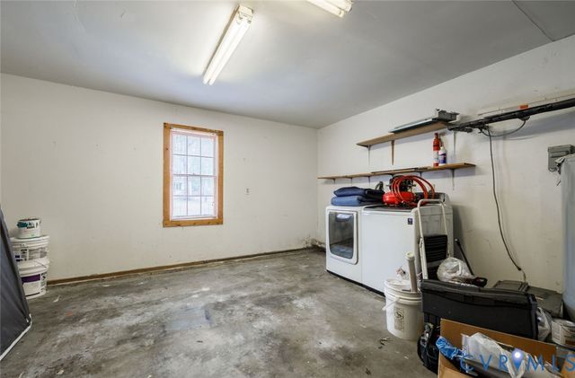 4324 Round Hill Dr, Chesterfield, VA 23832