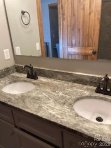 88 Gadsden Ridge, Bryson City, NC 28713