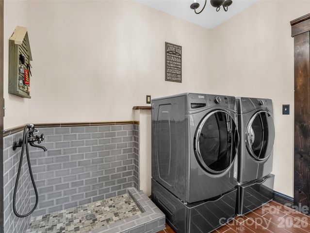 174 Rock Ridge, Lake Lure, NC 28746