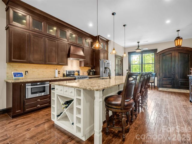 174 Rock Ridge, Lake Lure, NC 28746