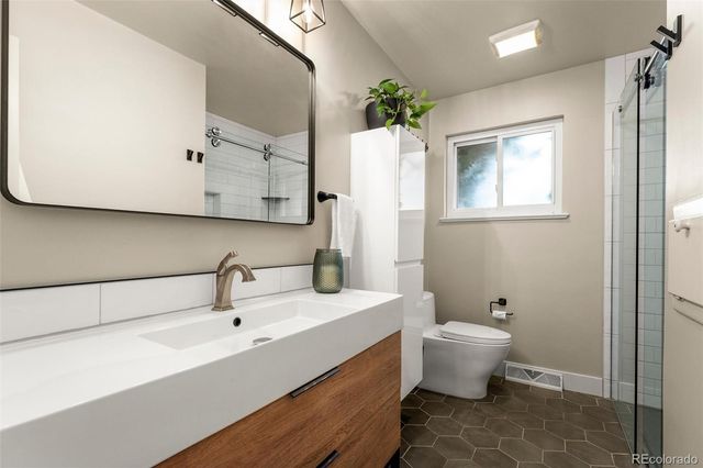 2409 S Leyden Street, Denver, CO 80222