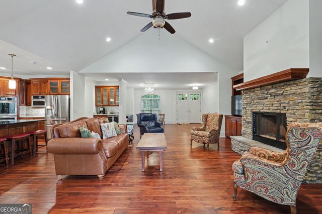 1680 Stonecrest Cir, Hiawassee, GA 30546
