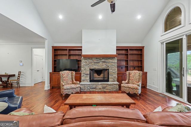 1680 Stonecrest Cir, Hiawassee, GA 30546