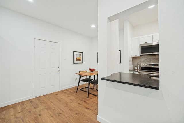 5620 Live Oak Street 106, Dallas, TX 75206