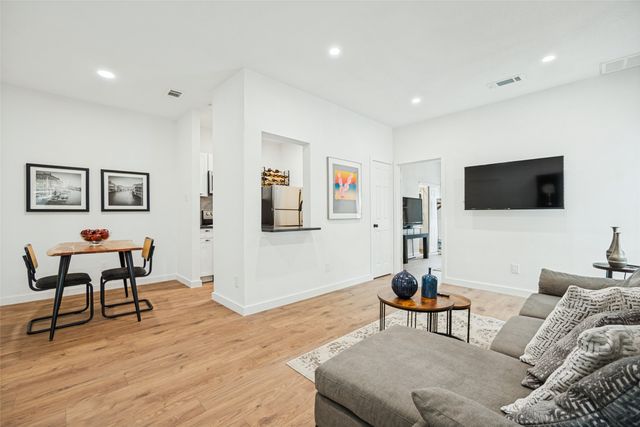 5620 Live Oak Street 106, Dallas, TX 75206