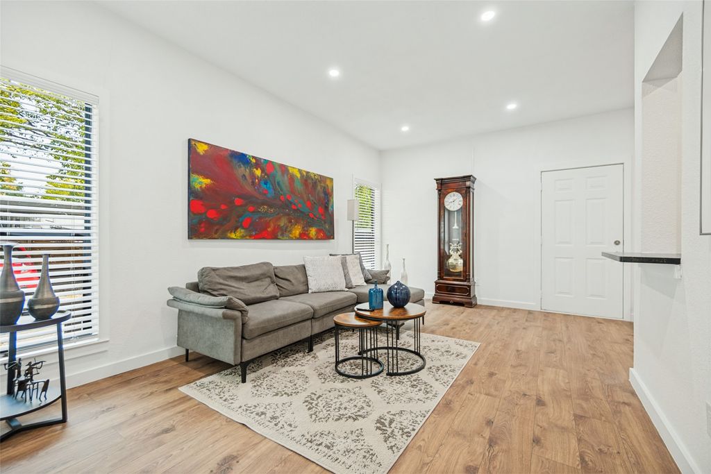 5620 Live Oak Street 106, Dallas, TX 75206