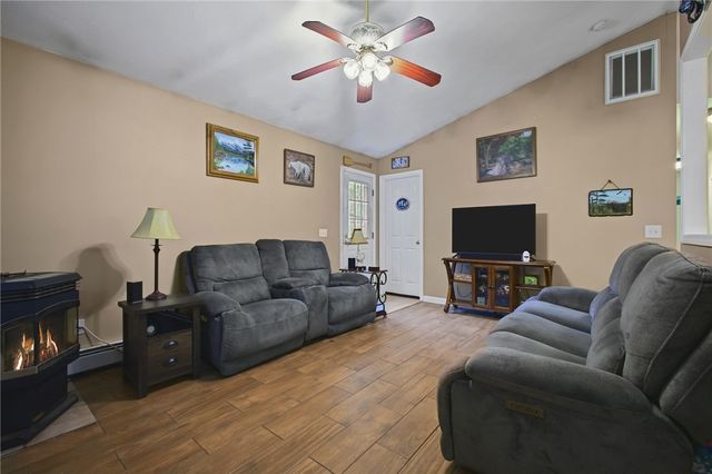 163 Lake Washington Drive, Glocester, RI 02814