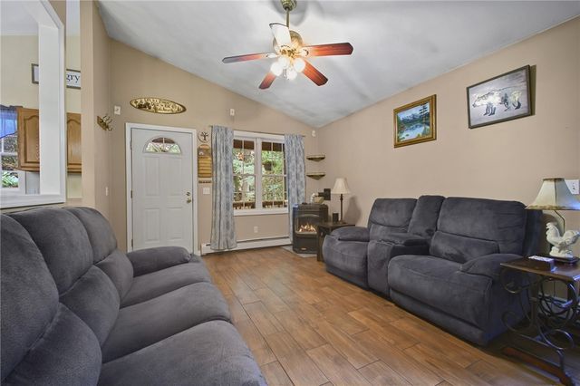 163 Lake Washington Drive, Glocester, RI 02814